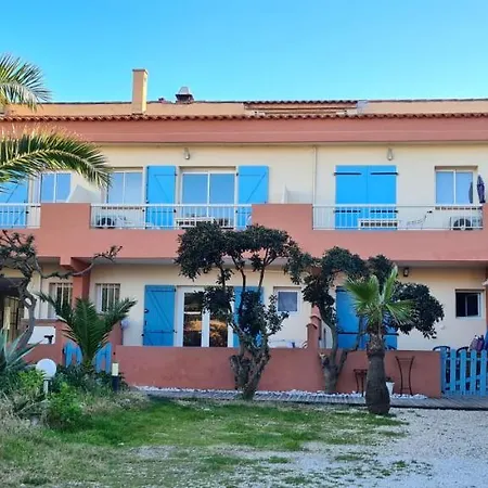 Apartment A 20 M² Jardin Et Parking Prive Hyeres