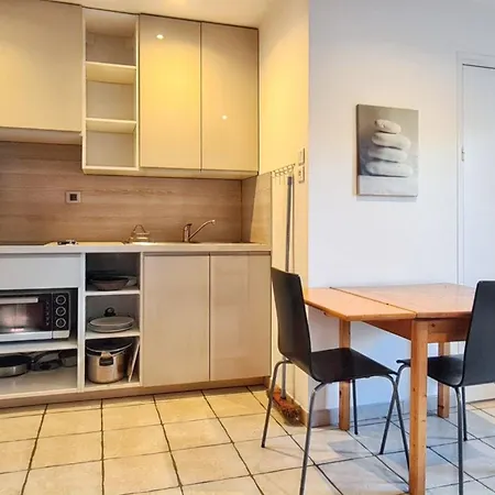 Apartment A 20 M² Jardin Et Parking Prive