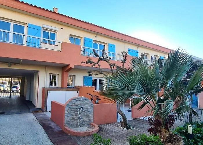A Hyeres, 20 M², Jardin Et Parking Prive Apartment *
